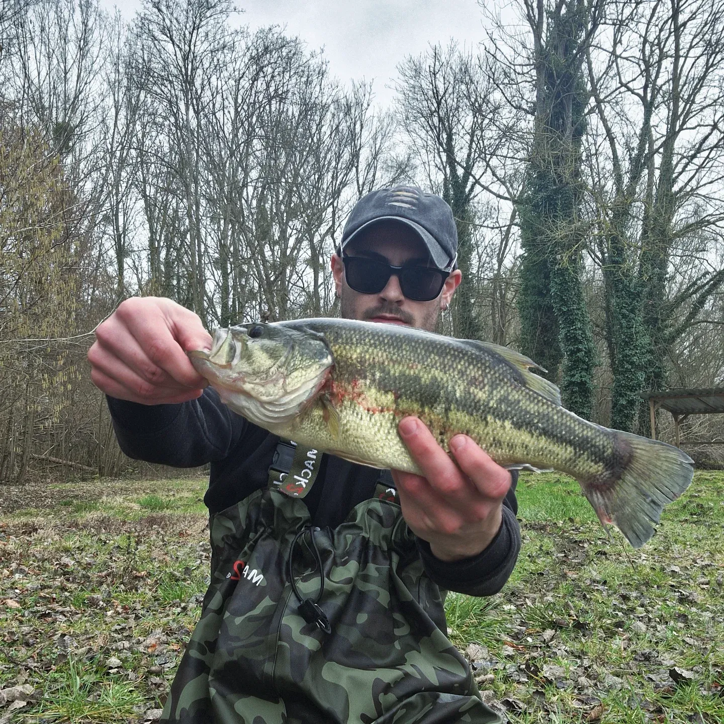 Private pond rental 12.43 miles from Reims, very large population of carnassiers