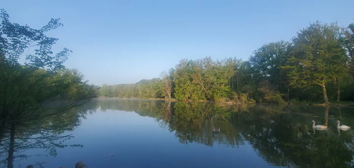 Séjour nature en Seine-et-Marne – 2 personnes – Chalet au bord d’un étang privé