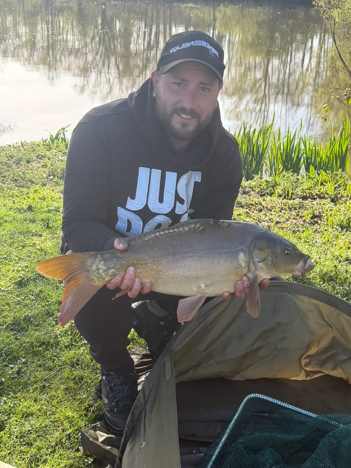 Location d’étangs privés avec chalet et espace camping dans l'Eure