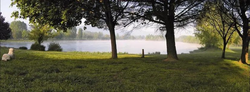Chalet familial en pleine nature pyrénéenne avec bain nordique — lac, calme et confort - 5 personnes