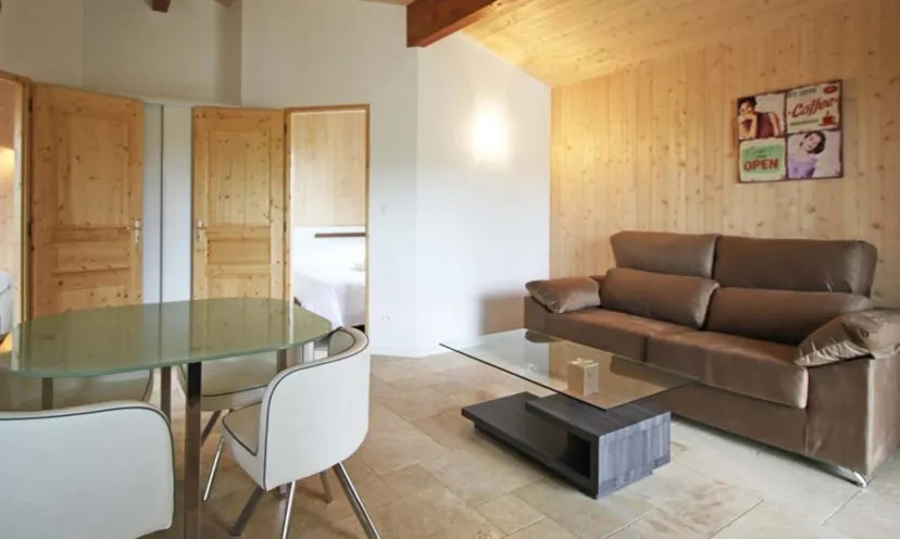 Chalet familial en pleine nature pyrénéenne avec bain nordique — lac, calme et confort - 5 personnes