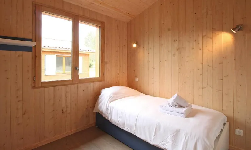 Chalet familial en pleine nature pyrénéenne avec bain nordique — lac, calme et confort - 5 personnes