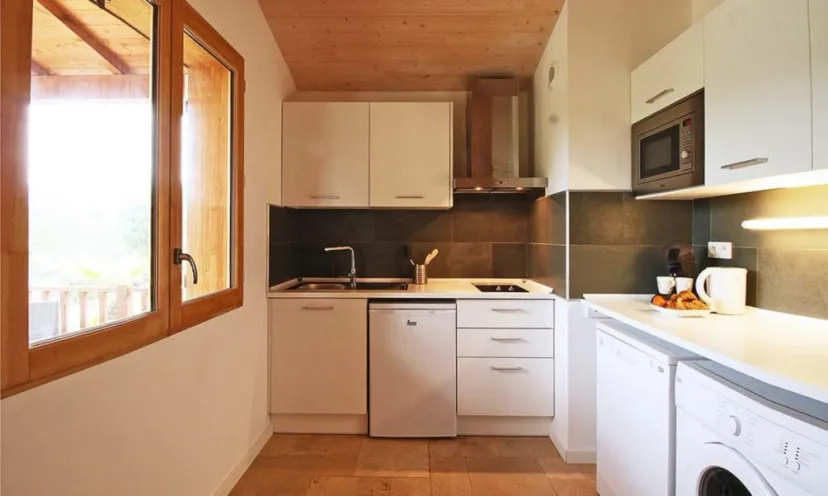 Séjour en Haute-Garonne, ressourçant dans un chalet face au lac avec jacuzzi - 5 personnes