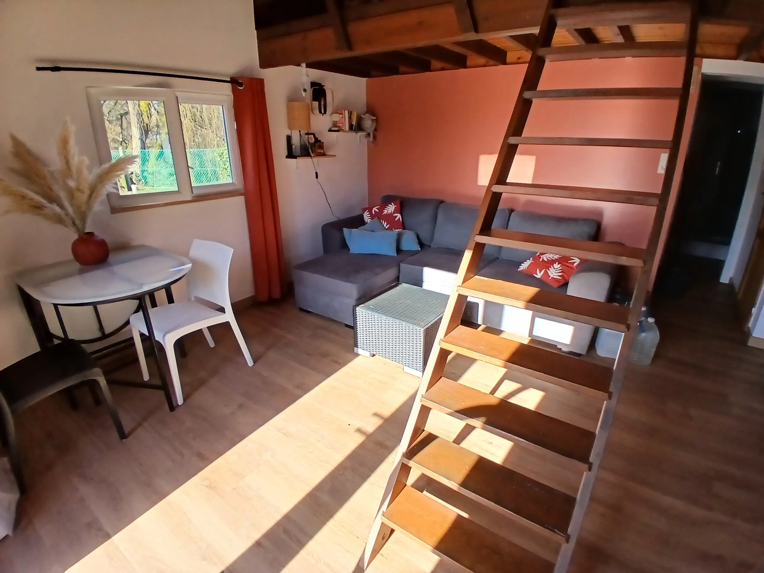 Chalet tout confort avec étang privé à 5 minutes de Soissons