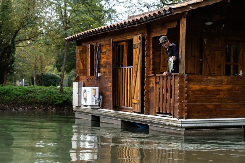 Journée de 9h à 18h sur un grand étang pour la pêche du carnassier à côté de Bordeaux
