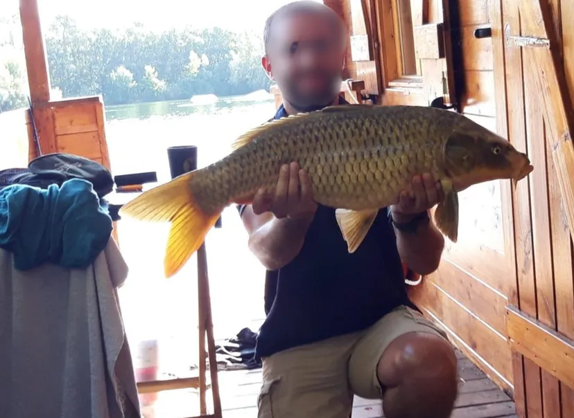 Grand Chalet Familial avec accès direct à l'étang