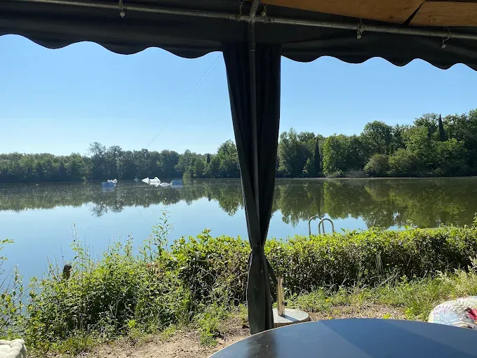 Chalet couple au bord du lac de 3ha, évasion au coeur de la nature