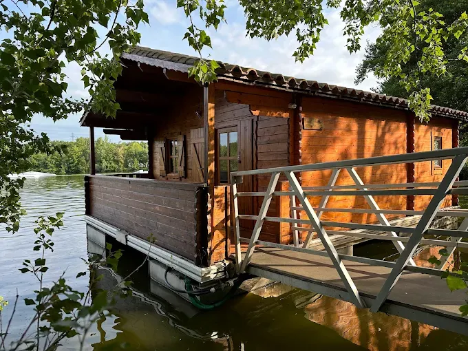 Chalet couple au bord du lac de 3ha, évasion au coeur de la nature