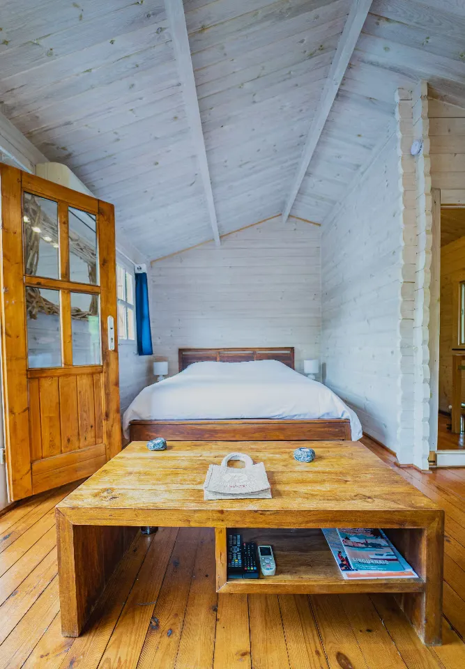Chalet couple au bord du lac de 3ha, évasion au coeur de la nature