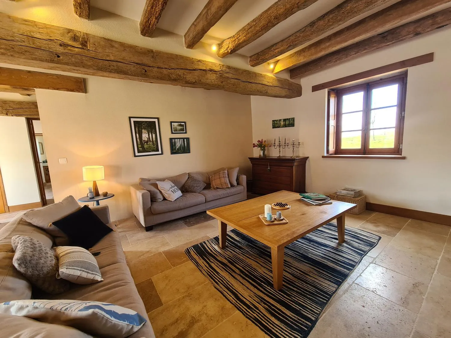 Gîte nature sur domaine privé avec accès à une mare dans le Nord Berry
