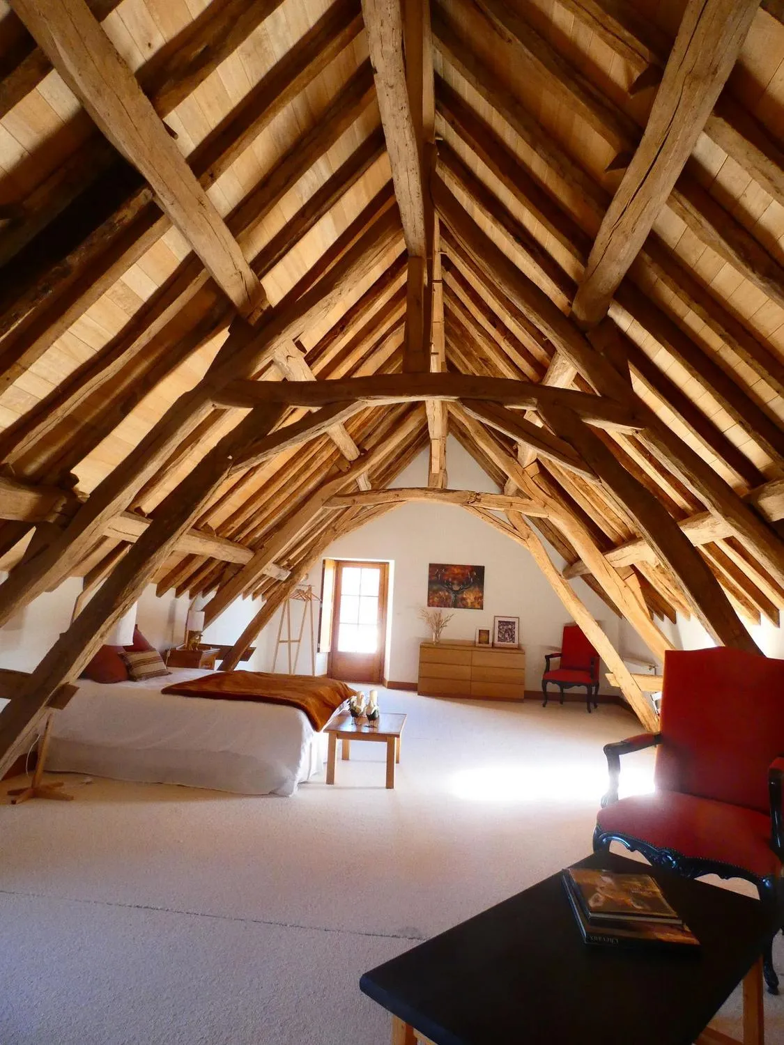 Gîte nature sur domaine privé avec accès à une mare dans le Nord Berry