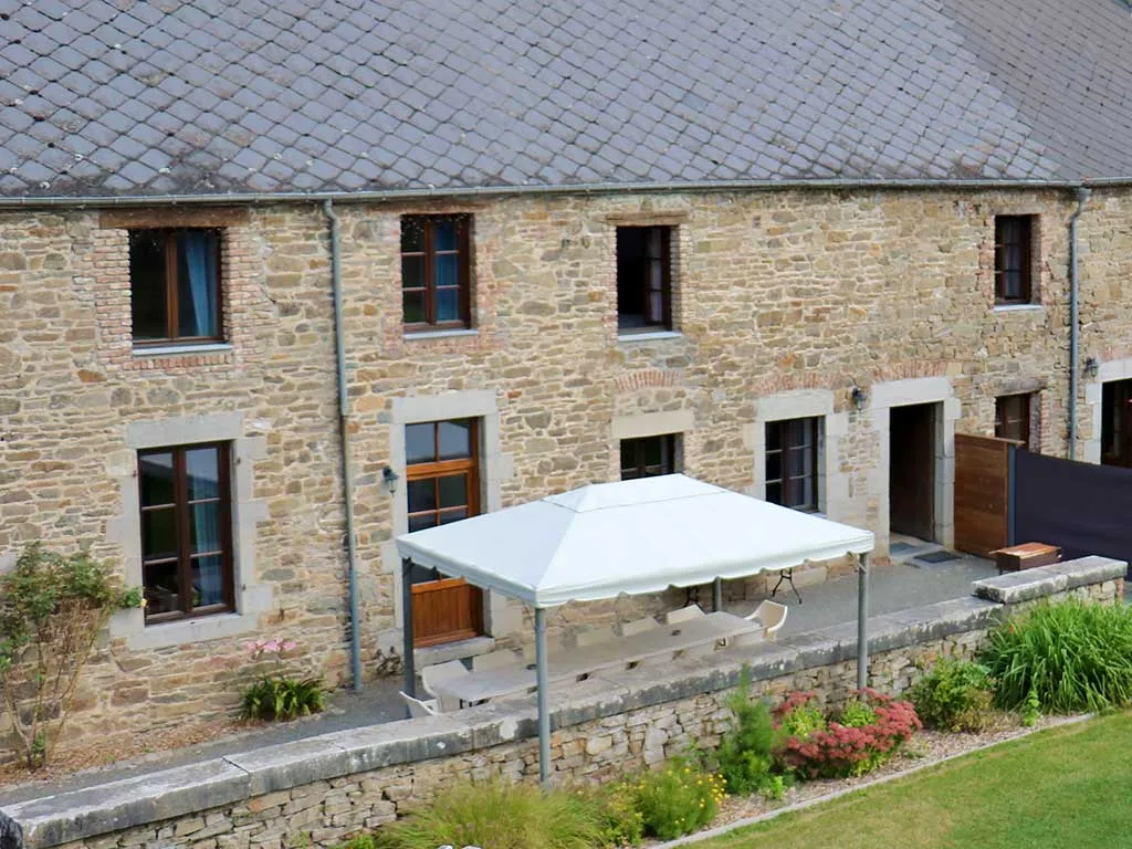 Séjour dans les Ardennes – jusqu’à 14 personnes, entre deux rivières