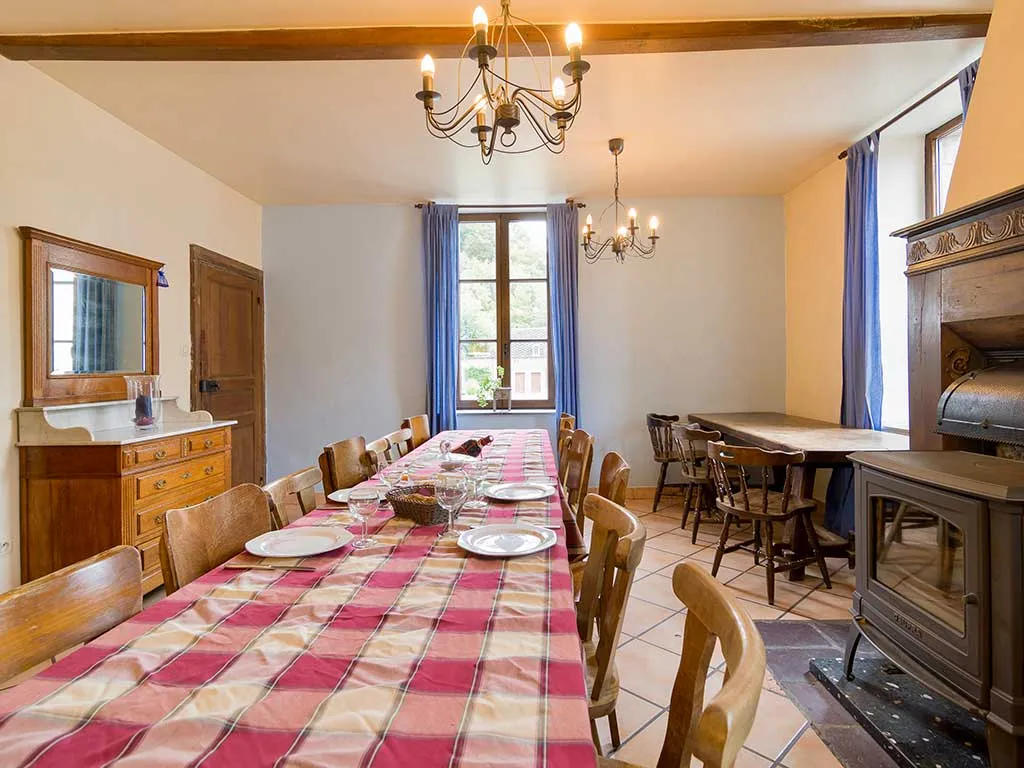 Séjour dans les Ardennes – jusqu’à 14 personnes, entre deux rivières