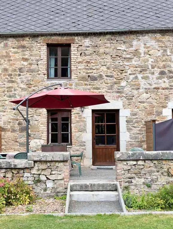 In the heart of the Ardennes – Cottage for 4 people by a river