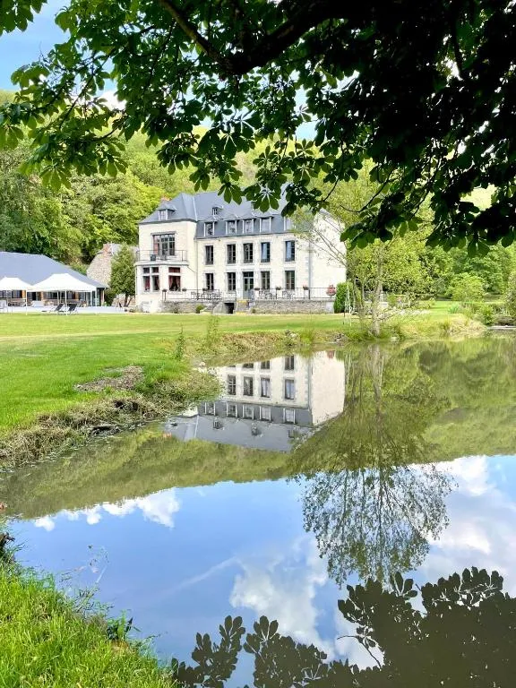 In the Ardennes – Cottage 2 people by a river, historical setting