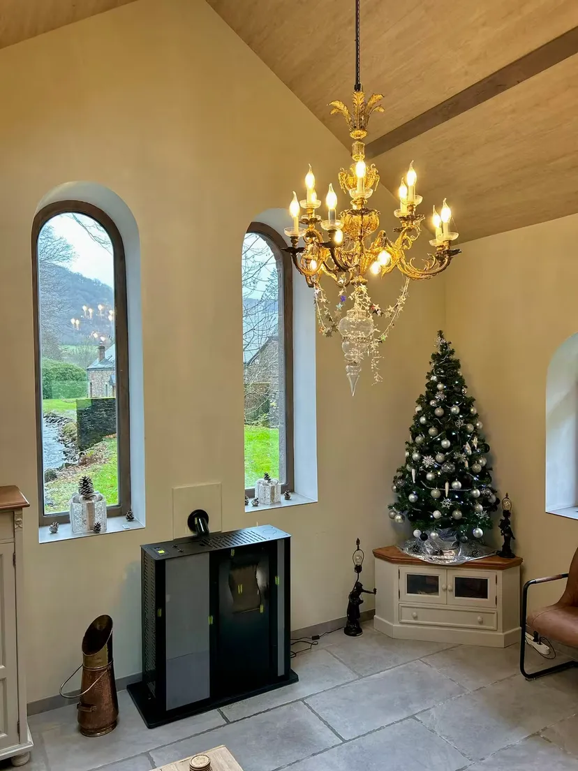 In the Ardennes – Renovated chapel for 2 people by a water body