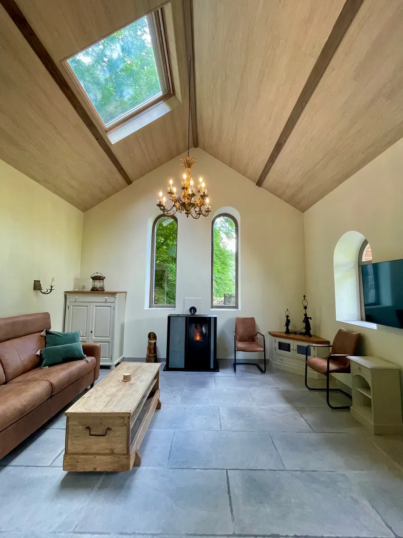 In the Ardennes – Renovated chapel for 2 people by a water body