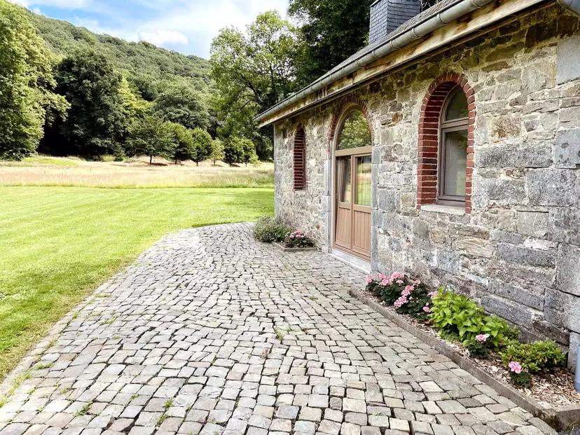 In the Ardennes – Renovated chapel for 2 people by a water body