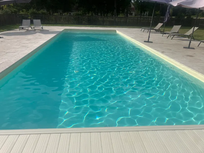Séjour en Indre-et-Loire, 2-4 personnes, au bord d’un étang privé sauvage de 15ha