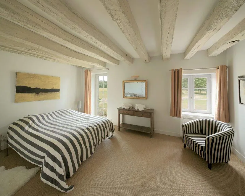 Grand gîte en Touraine, 10 personnes, avec étang sauvage de 15ha dans un domaine privé
