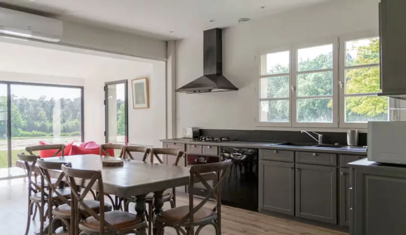 Grand gîte en Touraine, 10 personnes, avec étang sauvage de 15ha dans un domaine privé