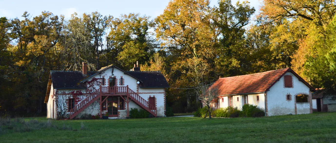 Maison de charme en Touraine, 12 personnes, dans un domaine avec étangs privés de 15ha