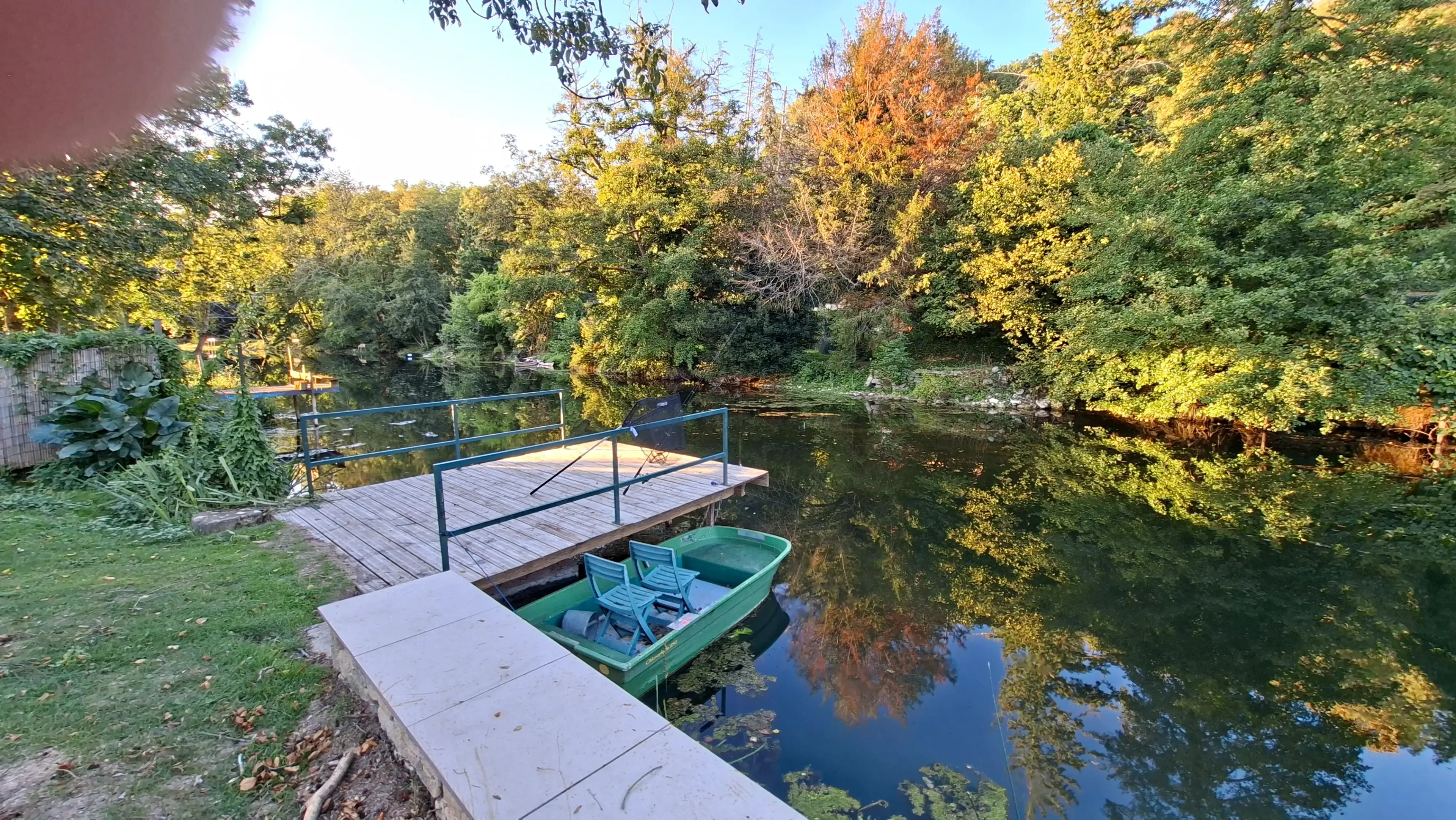 Gîte avec ponton privatif et accès au bord de rivière