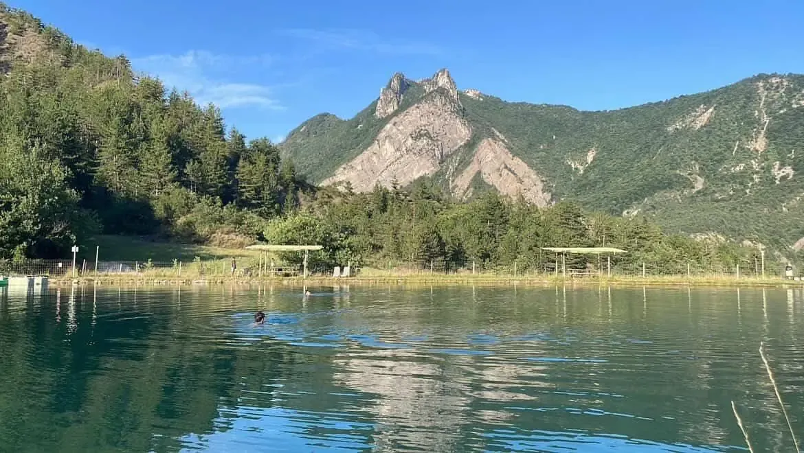 Family Cottage en montagne avec accès à un lac privé