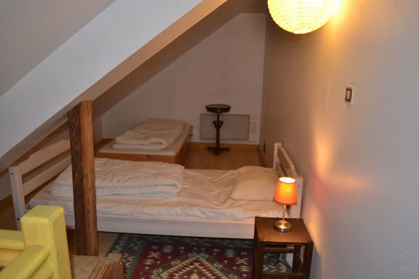 Escapade en famille en Mayenne – Gîte avec vue sur étang et pêche – 6 personnes