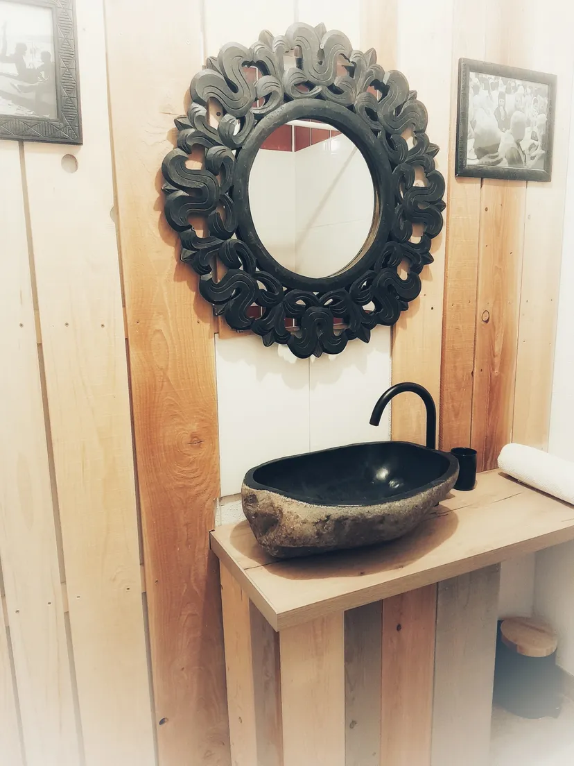 Appartement chaleureux avec étang d’1ha