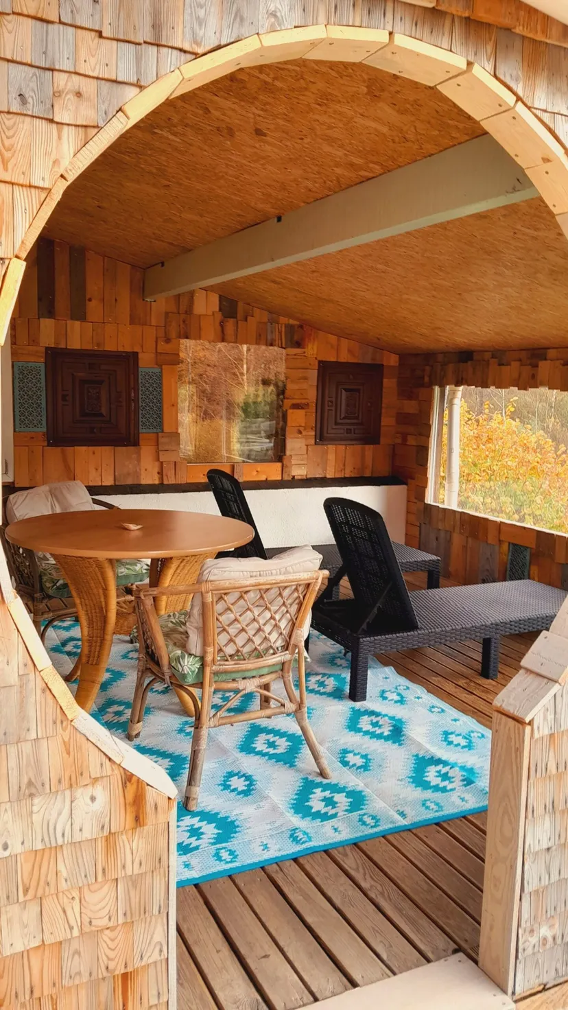 Appartement chaleureux avec étang d’1ha