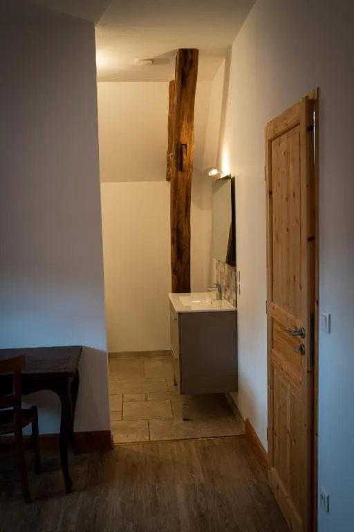 Maison familiale dans le Loiret – 10 personnes – au sein d’un domaine avec étang privé de 6 ha