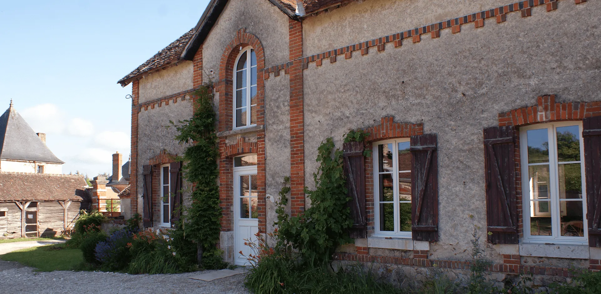 Maison familiale dans le Loiret – 10 personnes – au sein d’un domaine avec étang privé de 6 ha