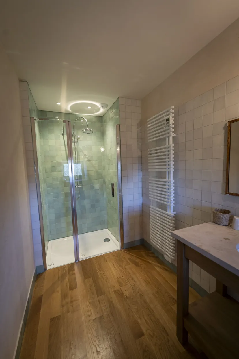 Dans le Loiret – Chambre d'hôtes vue sur étang de 6ha et parc