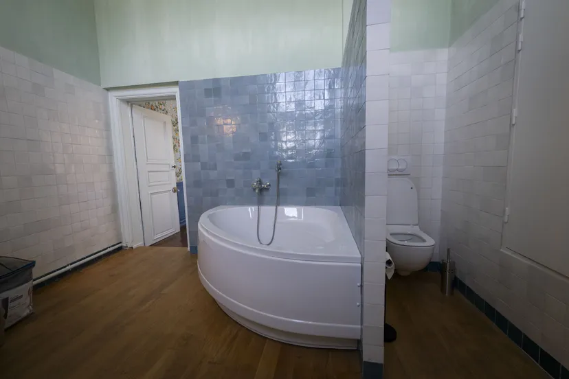 Suite dans un château privé - Etang privé de pêche de 6ha - 4 personnes