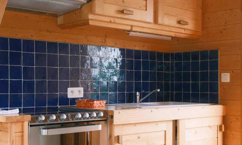 Cabane sur l'eau avec bain nordique et pêche depuis la terrasse sur l'eau - 2 à 4 personnes