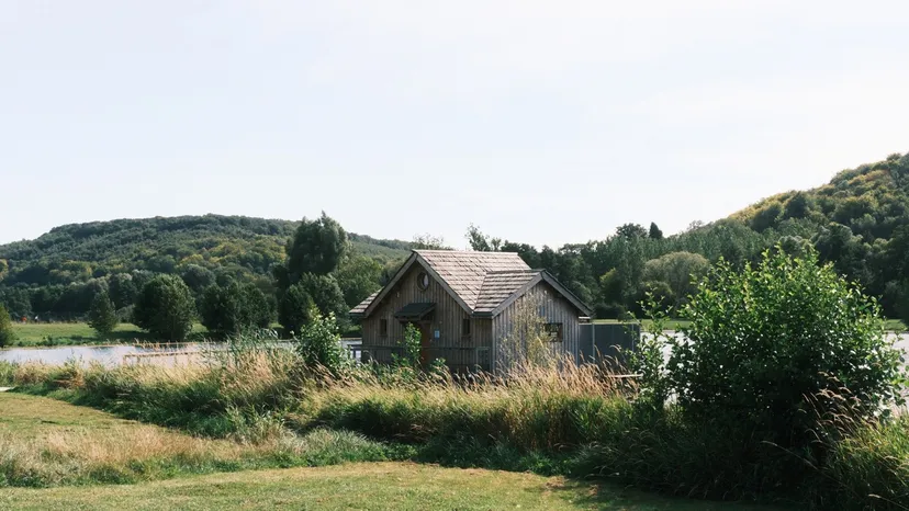 Cabane sur l'eau avec bain nordique et pêche depuis la terrasse sur l'eau - 2 à 4 personnes
