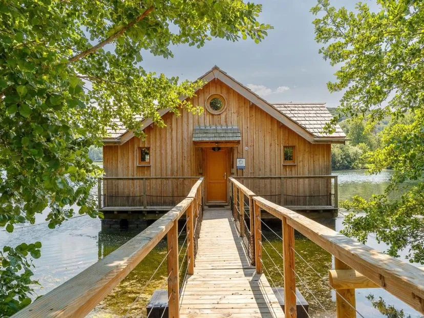 Cabane sur l'eau avec bain nordique et pêche depuis la terrasse sur l'eau - 2 à 4 personnes