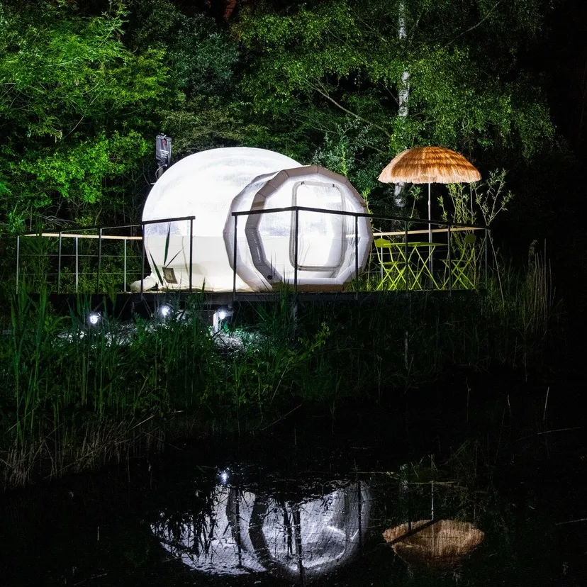 Bulle transparente pour une nuit magique sous les étoiles