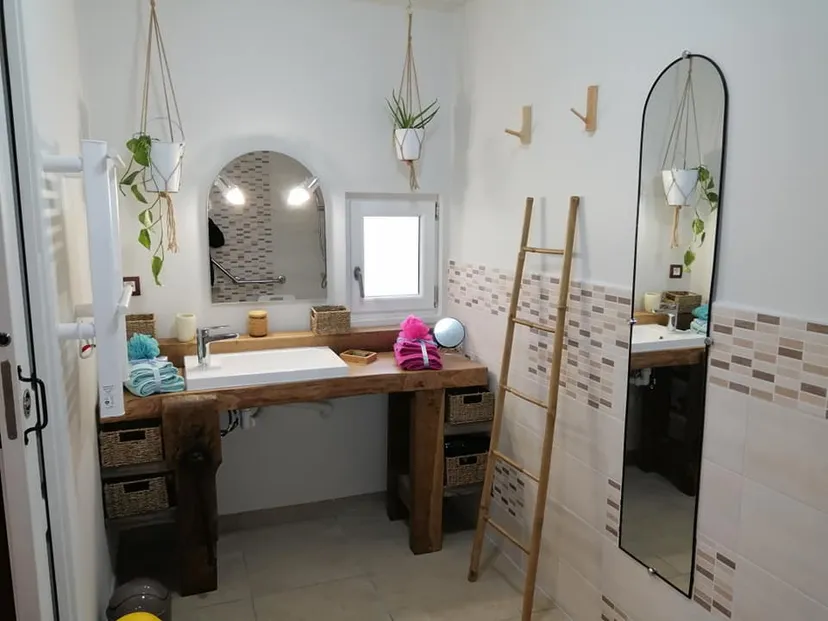 Gîte PMR en bord d'étang sur propriété