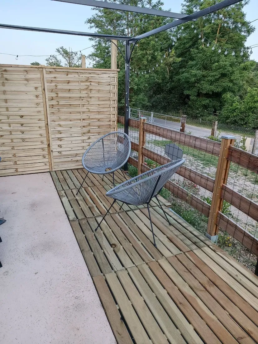 Gîte PMR en bord d'étang sur propriété