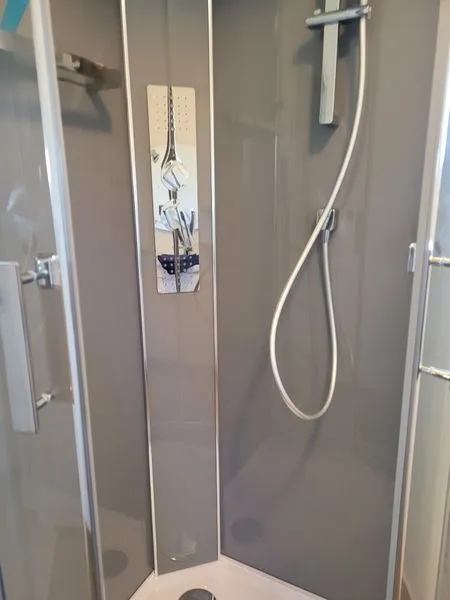 Gîte sur une propriété de 9 ha avec un étang sauvage
