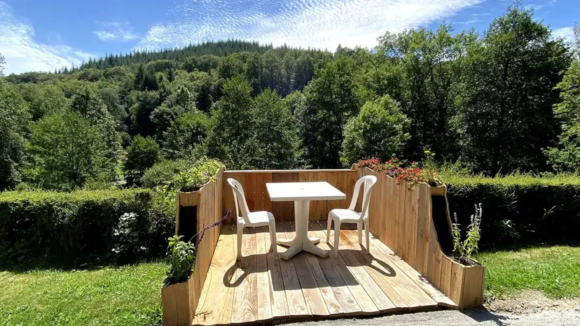 Studio au coeur de la nature avec accès à un étang