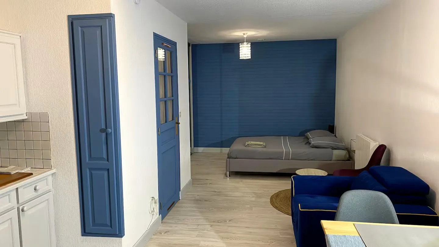 Studio au coeur de la nature avec accès à un étang