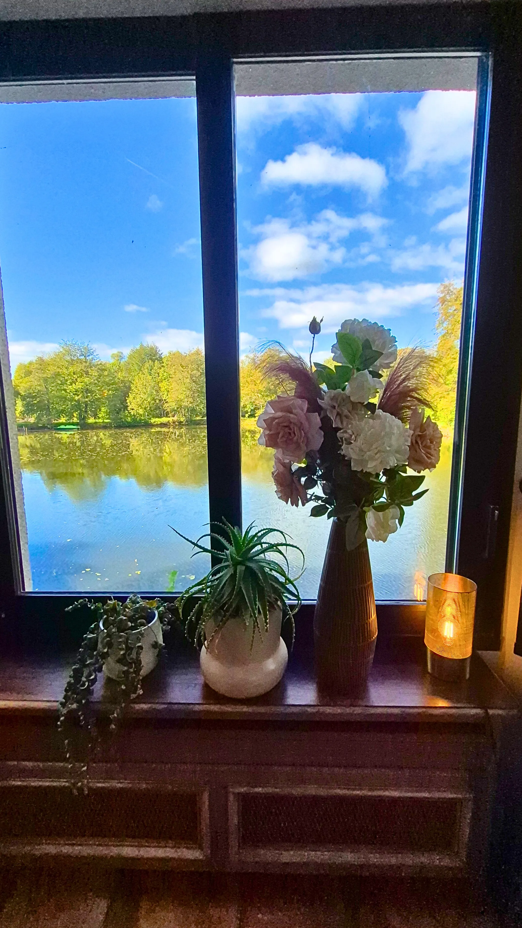 Chambre d’hôtes au bord d’un étang et rivière – Belle pêche en Centre-Val de Loire – 2 personnes