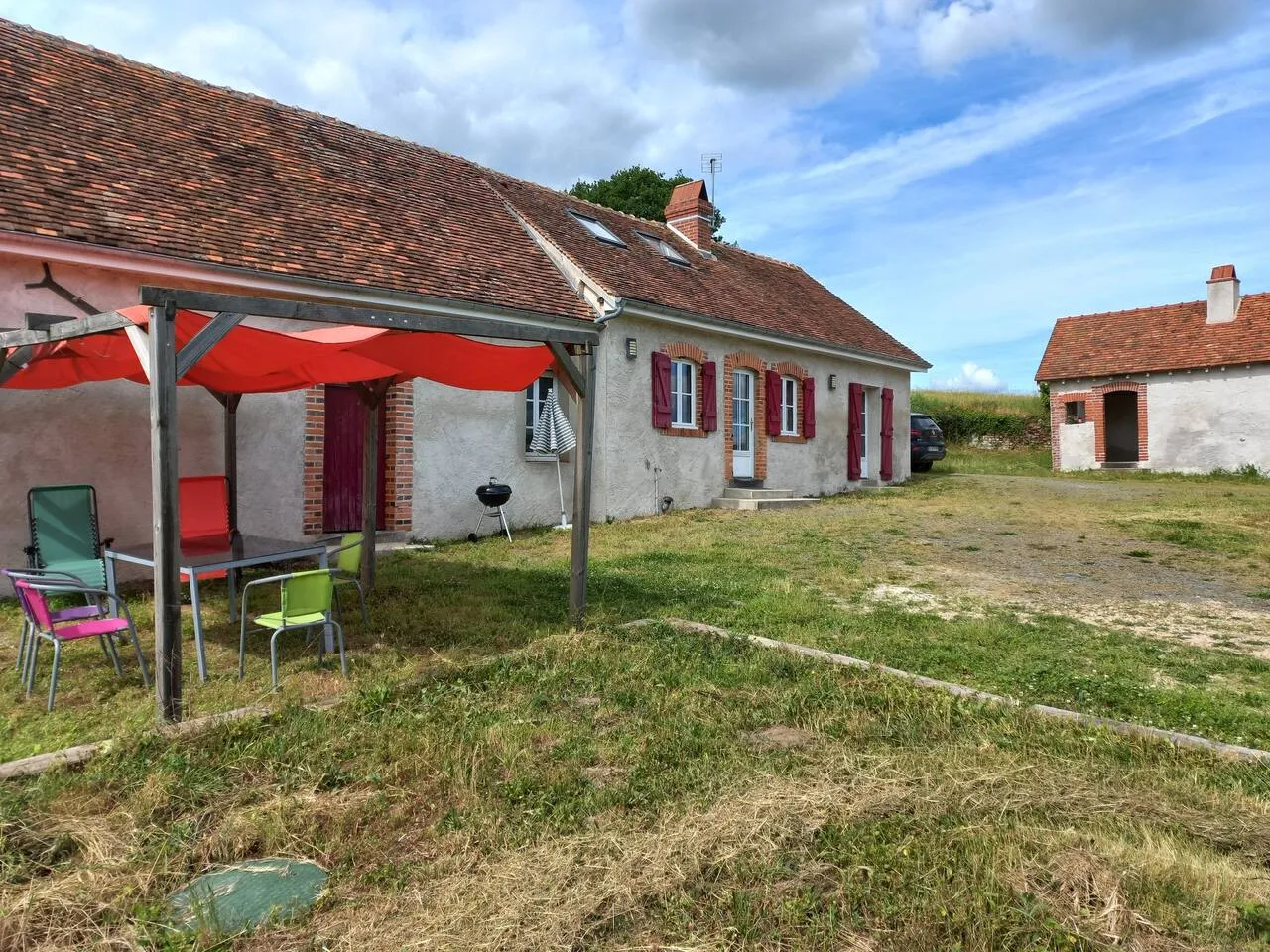 Maison de campagne 7 personnes avec accès aux étangs privés en Bourgogne du Sud