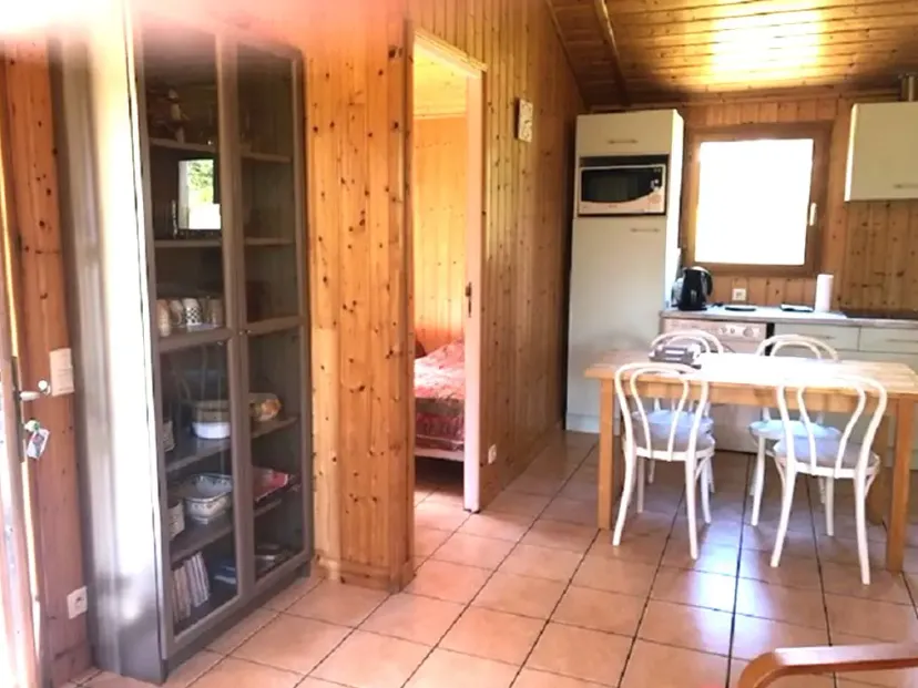 Privatisation de 2 châlets et de l'étang pour une pêche d’exception avec chalets au cœur du Cantal
