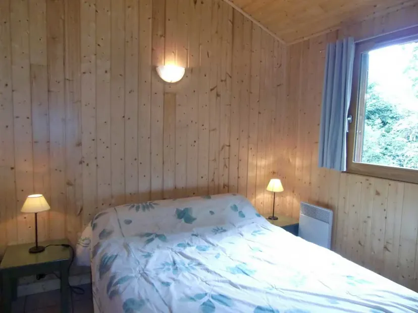 Privatisation de 2 châlets et de l'étang pour une pêche d’exception avec chalets au cœur du Cantal
