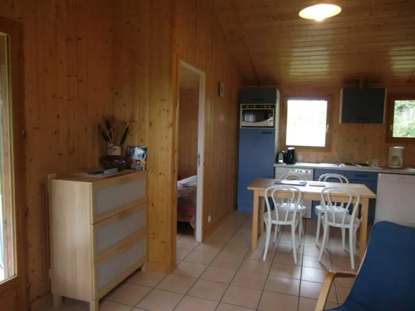 Privatisation de 2 châlets et de l'étang pour une pêche d’exception avec chalets au cœur du Cantal