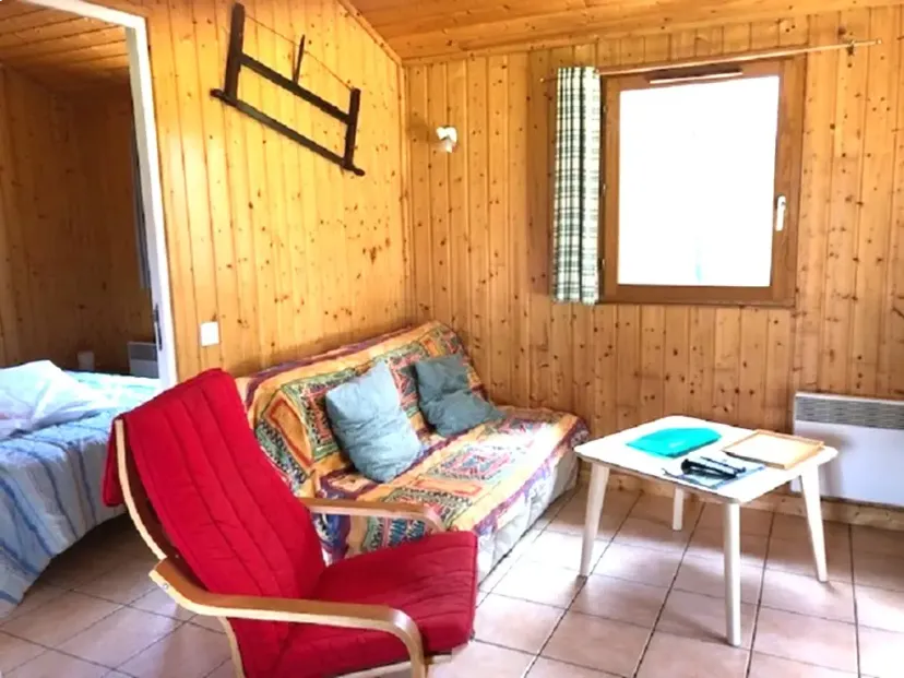 Privatisation de 2 châlets et de l'étang pour une pêche d’exception avec chalets au cœur du Cantal